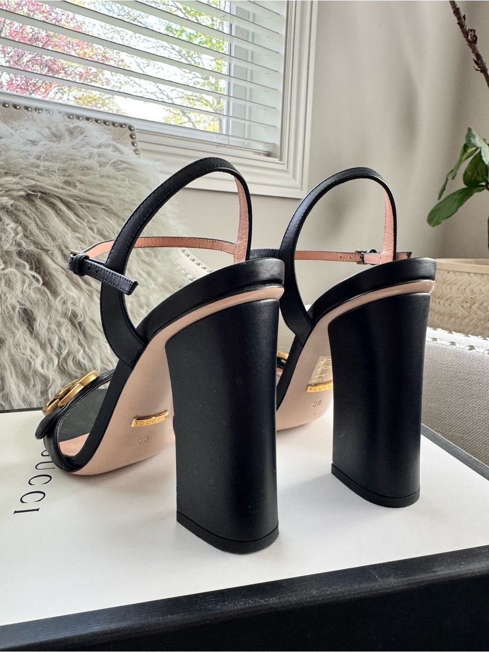 Gucci Marmont Black Leather Block Heel Sandals with Gold GG 38 - Picture 5 of 8